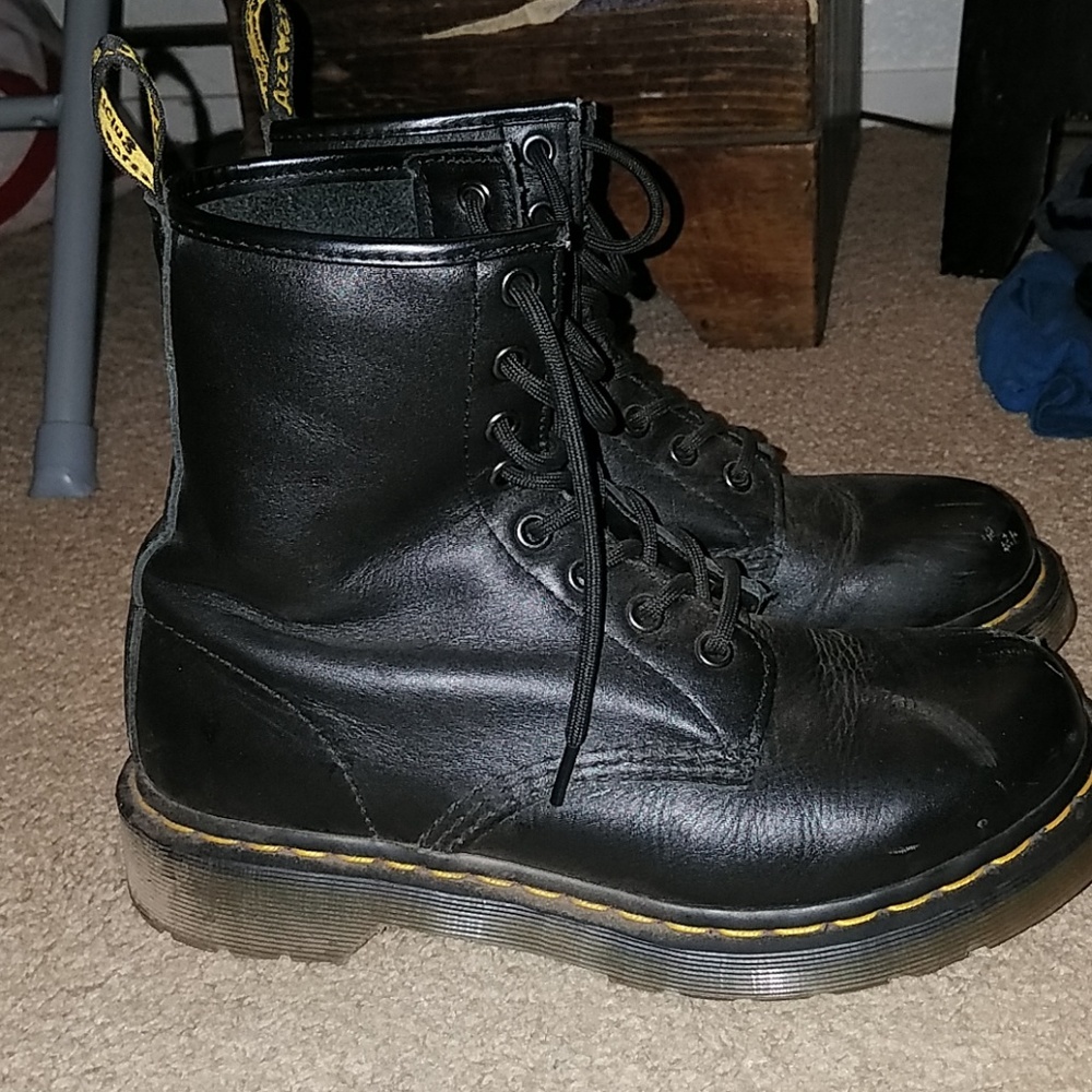 Womens dr. Martens pascal boots